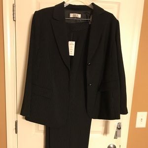 Women’s Suit